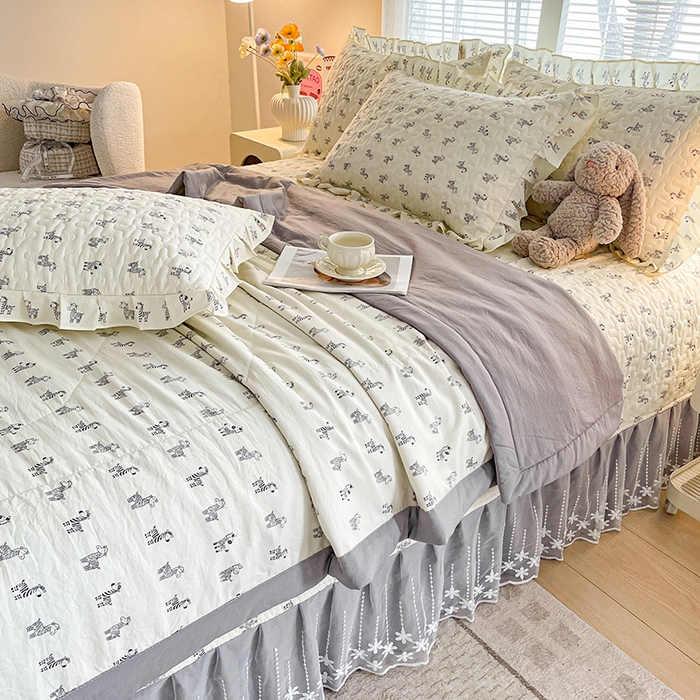 91家纺网 家纺一手货源 找家纺 艺慕家纺 2026新款夏被四件套 斑马乐园