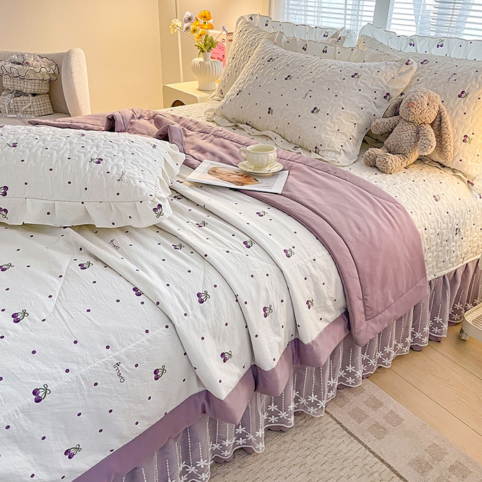 91家纺网 家纺一手货源 找家纺 艺慕家纺 2026新款夏被四件套 紫色樱桃