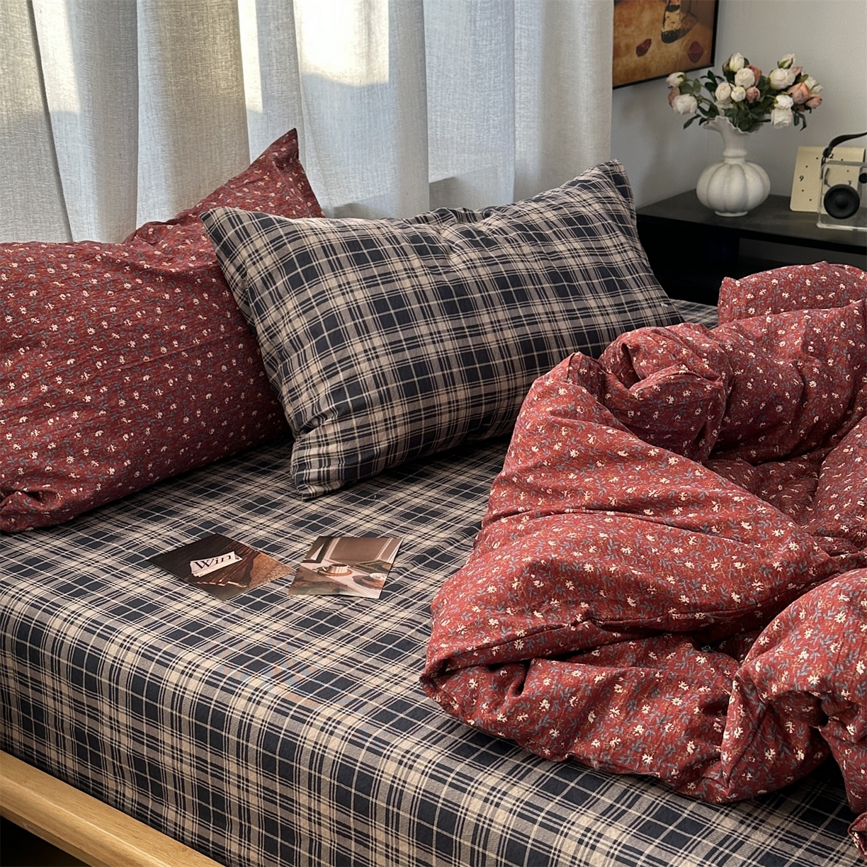 91家纺网 家纺一手货源 找家纺 拾一 2026新款日韩复古混搭风田园小碎花水洗棉木棉四件套 红韵碎花