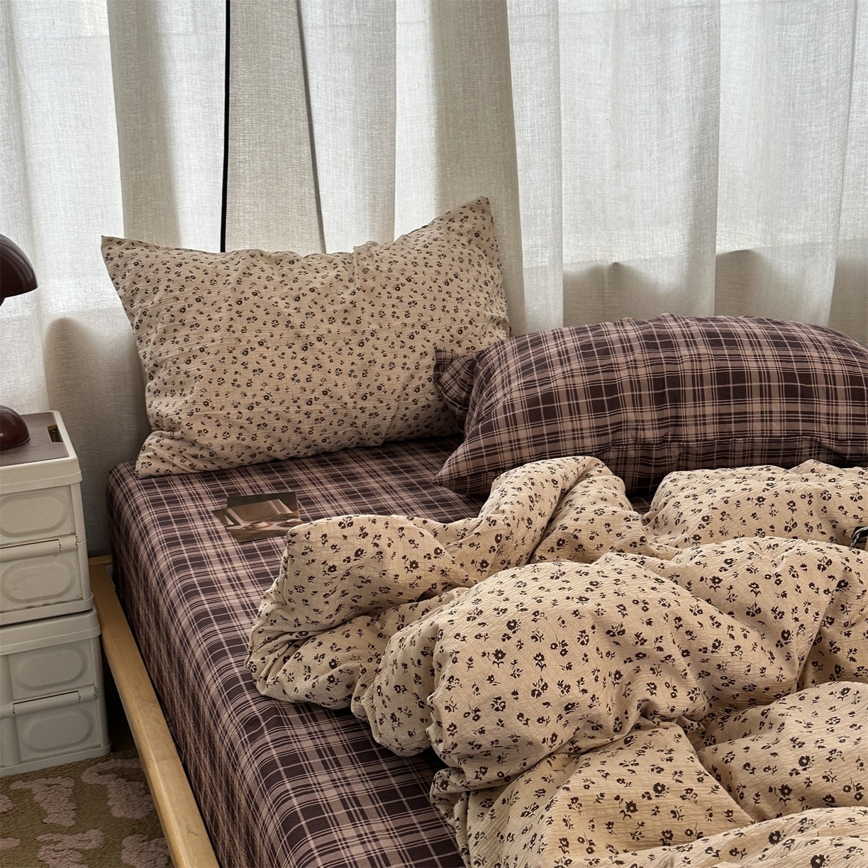 91家纺网 家纺一手货源 找家纺 拾一 2026新款日韩复古混搭风田园小碎花水洗棉木棉四件套 卡其花间