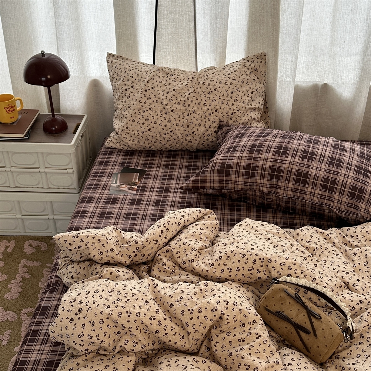 91家纺网 家纺一手货源 找家纺 拾一 2026新款日韩复古混搭风田园小碎花水洗棉木棉四件套 卡其花间