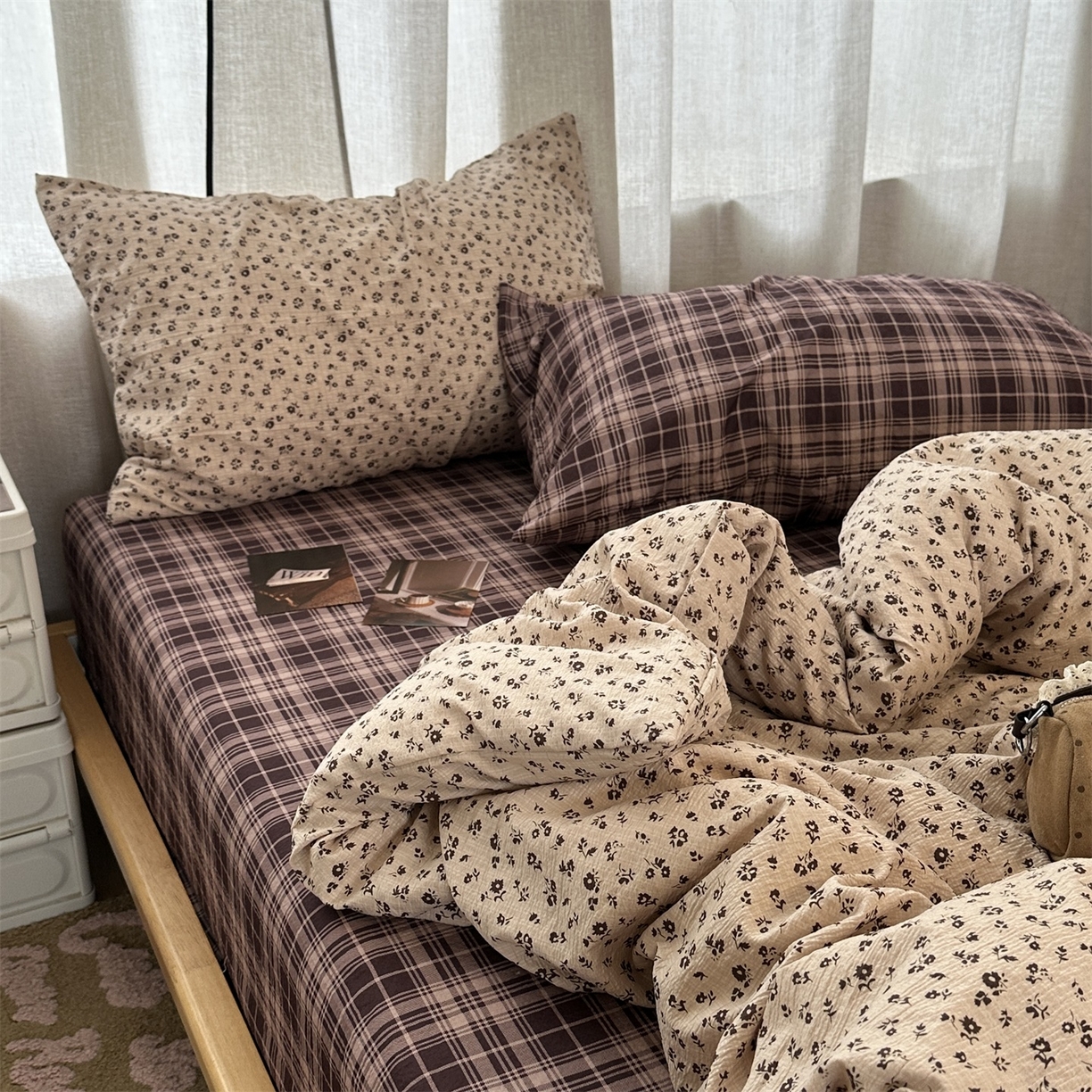 91家纺网 家纺一手货源 找家纺 拾一 2026新款日韩复古混搭风田园小碎花水洗棉木棉四件套 卡其花间