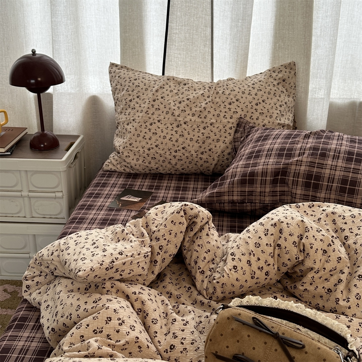 91家纺网 家纺一手货源 找家纺 拾一 2026新款日韩复古混搭风田园小碎花水洗棉木棉四件套 卡其花间
