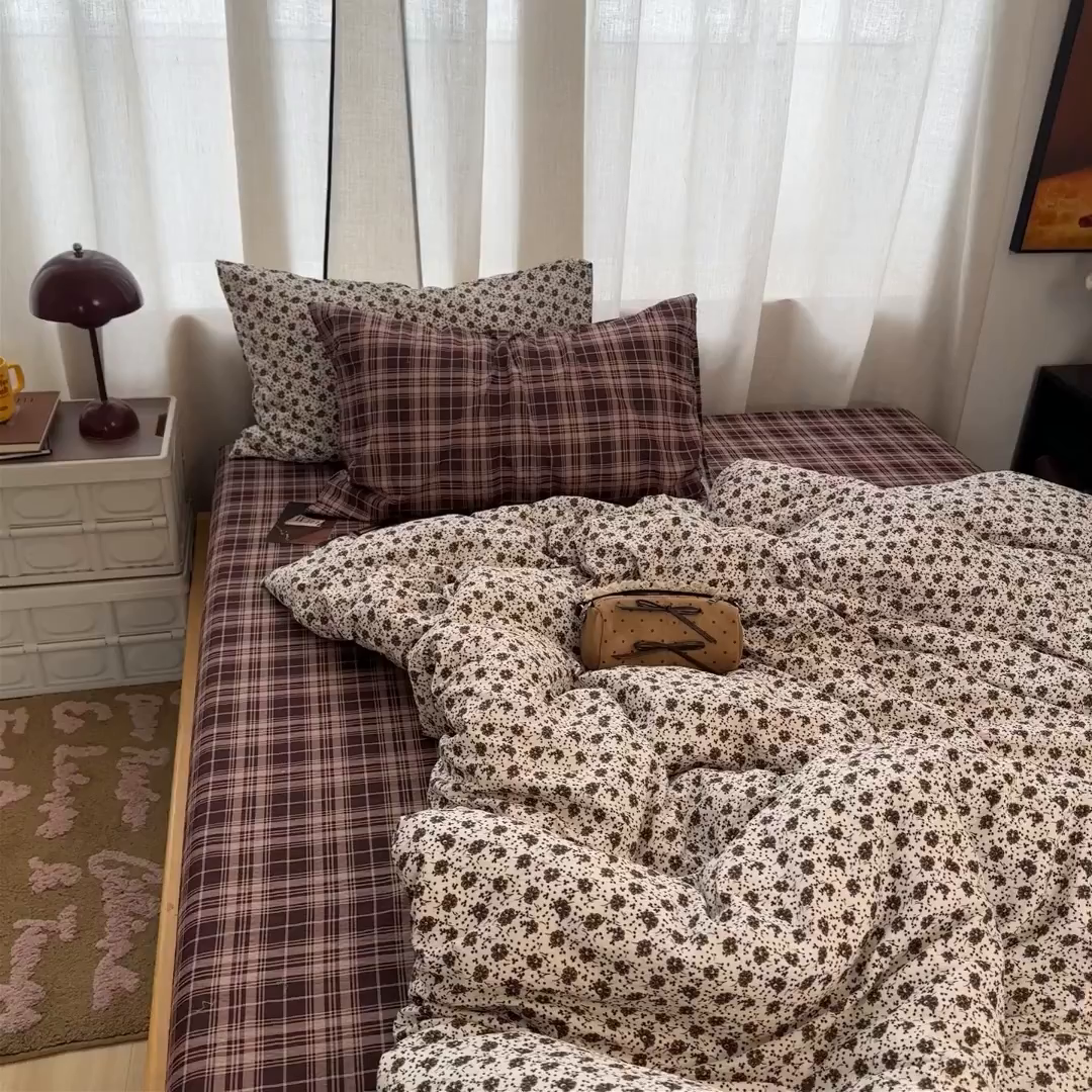 91家纺网 家纺一手货源 找家纺 拾一 2026新款日韩复古混搭风田园小碎花水洗棉木棉四件套 铃兰碎影