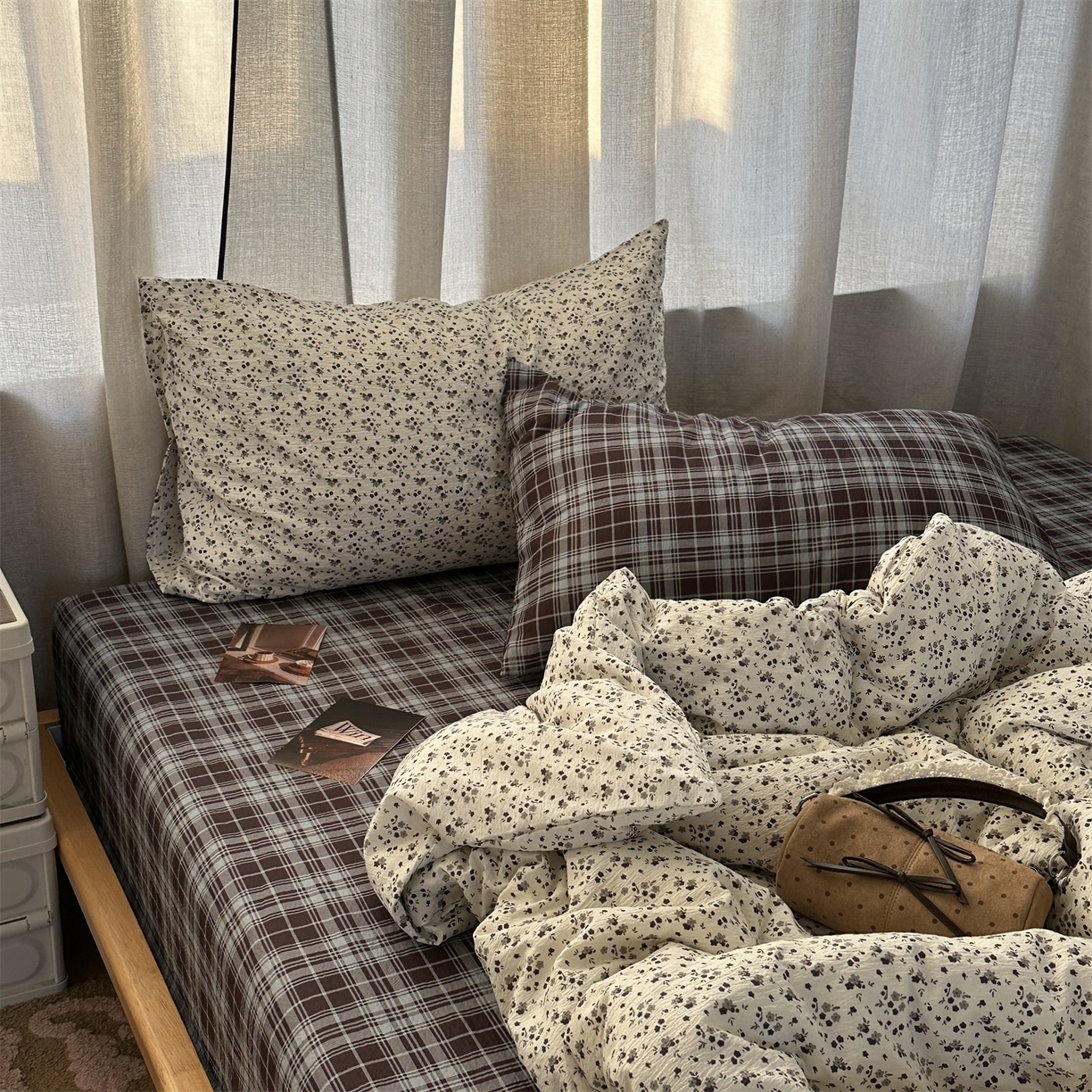 91家纺网 家纺一手货源 找家纺 拾一 2026新款日韩复古混搭风田园小碎花水洗棉木棉四件套 米白花簇