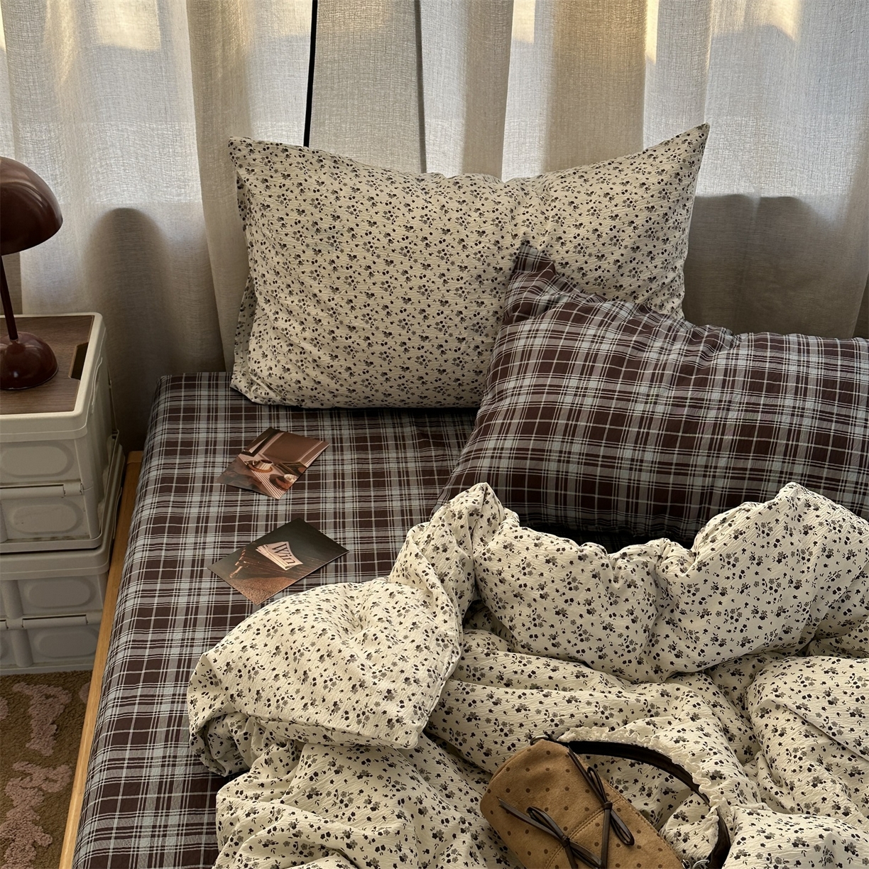 91家纺网 家纺一手货源 找家纺 拾一 2026新款日韩复古混搭风田园小碎花水洗棉木棉四件套 米白花簇