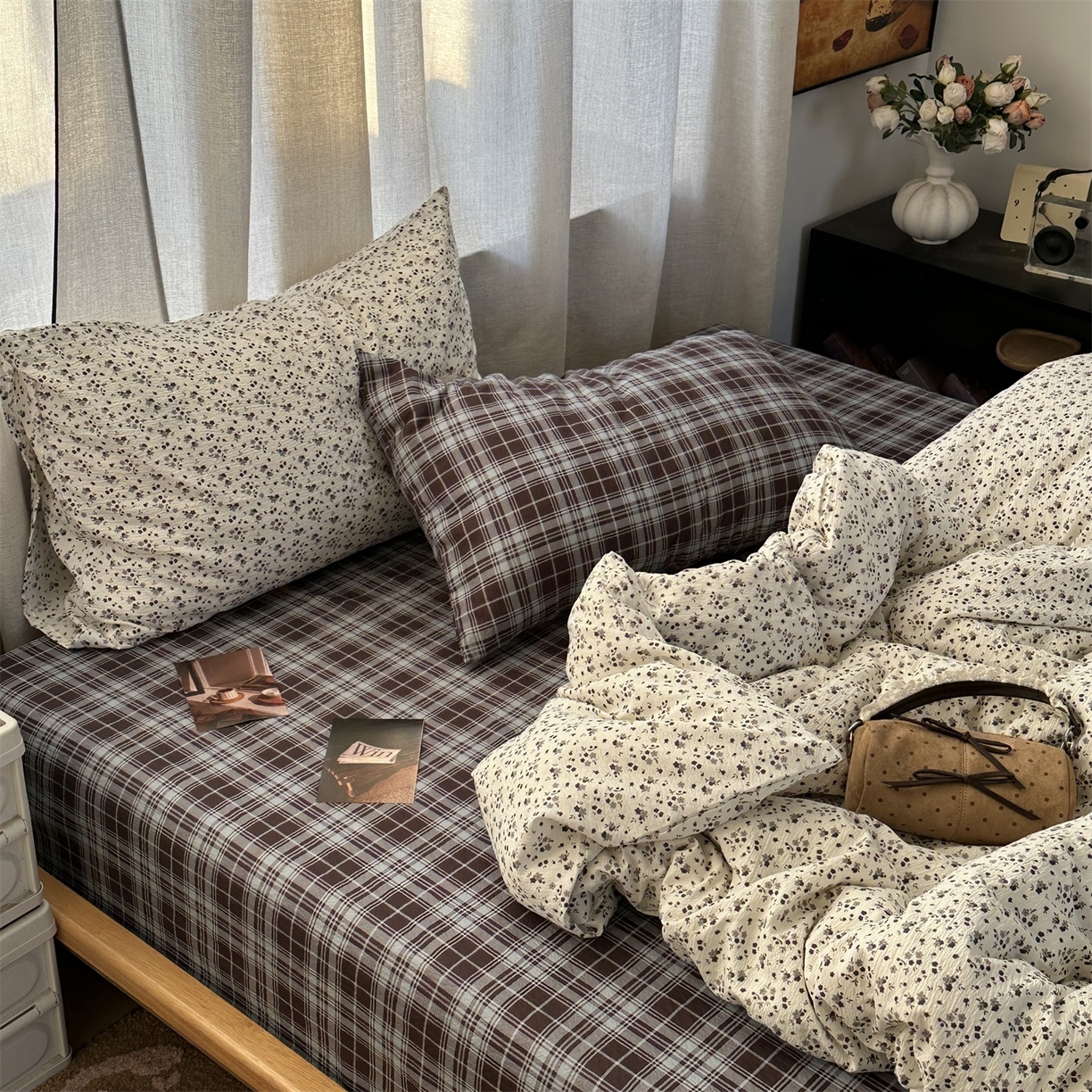 91家纺网 家纺一手货源 找家纺 拾一 2026新款日韩复古混搭风田园小碎花水洗棉木棉四件套 米白花簇