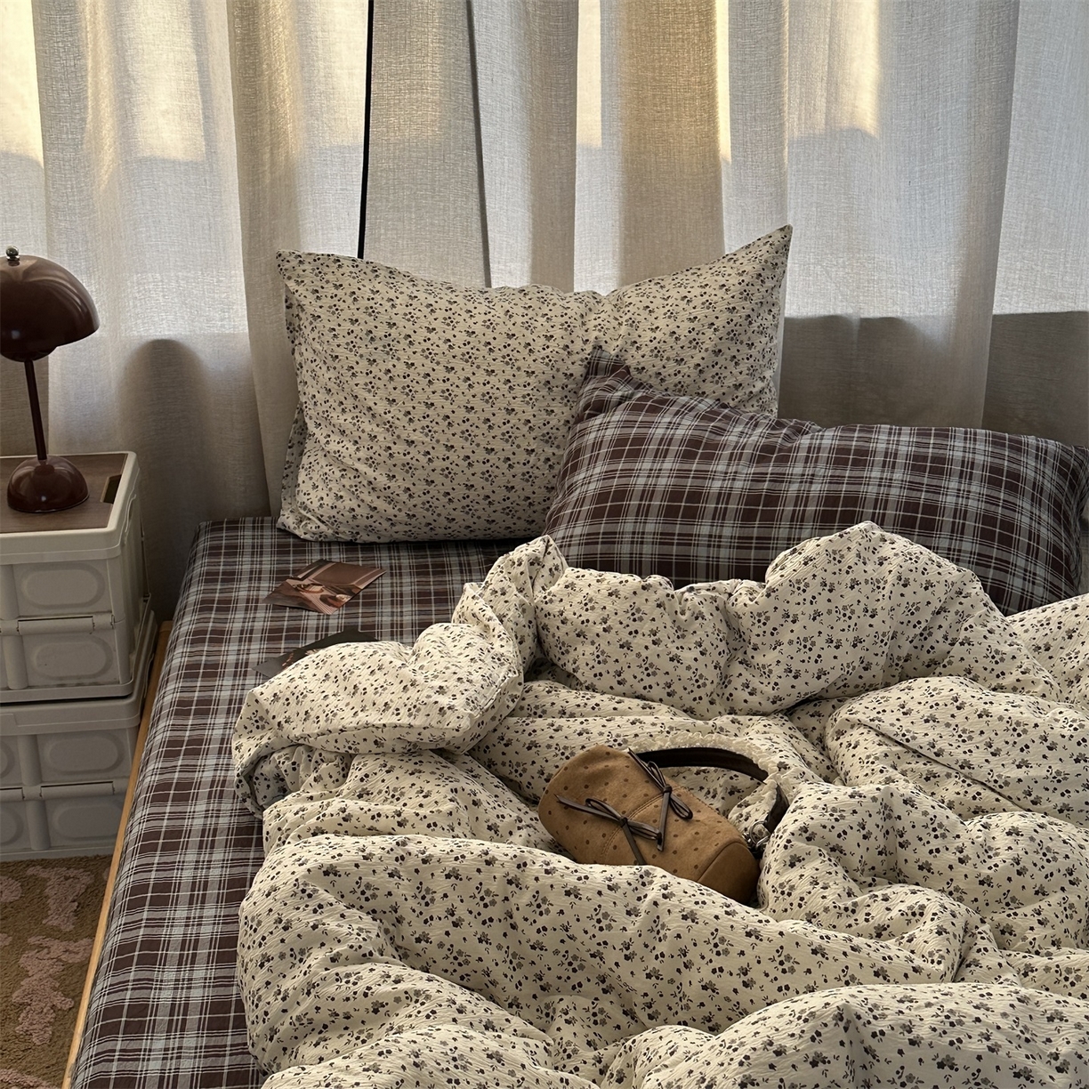 91家纺网 家纺一手货源 找家纺 拾一 2026新款日韩复古混搭风田园小碎花水洗棉木棉四件套 米白花簇