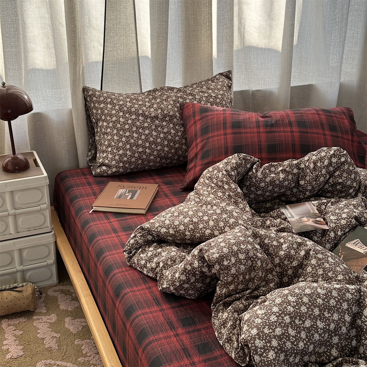 91家纺网 家纺一手货源 找家纺 拾一 2026新款日韩复古混搭风田园小碎花水洗棉木棉四件套 墨点繁华