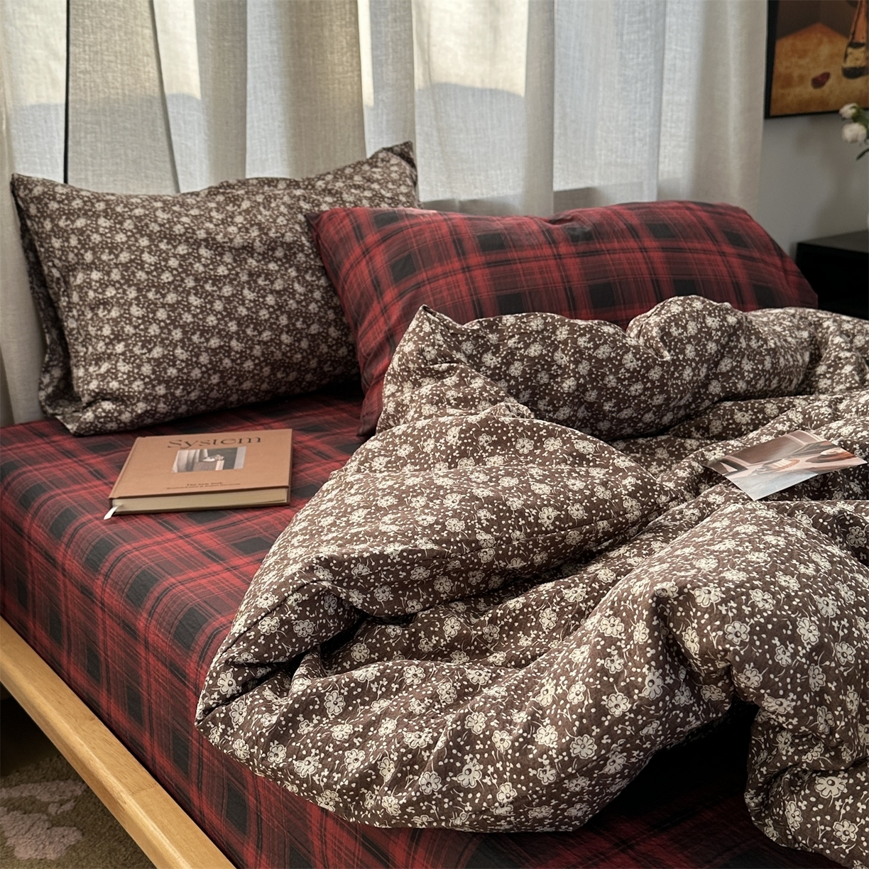 91家纺网 家纺一手货源 找家纺 拾一 2026新款日韩复古混搭风田园小碎花水洗棉木棉四件套 墨点繁华