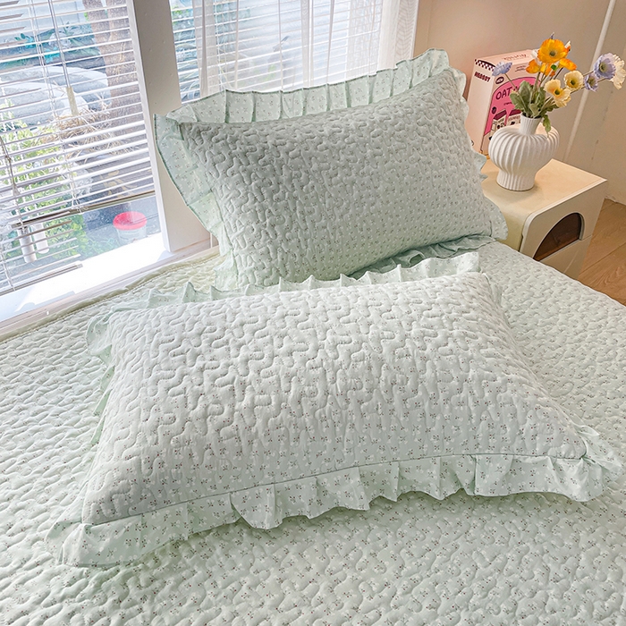 91家纺网 家纺一手货源 找家纺 艺慕家纺 2026新款直播热款古法仿棉水洗棉印花双层蕾丝花边床盖四件套 薄荷绿