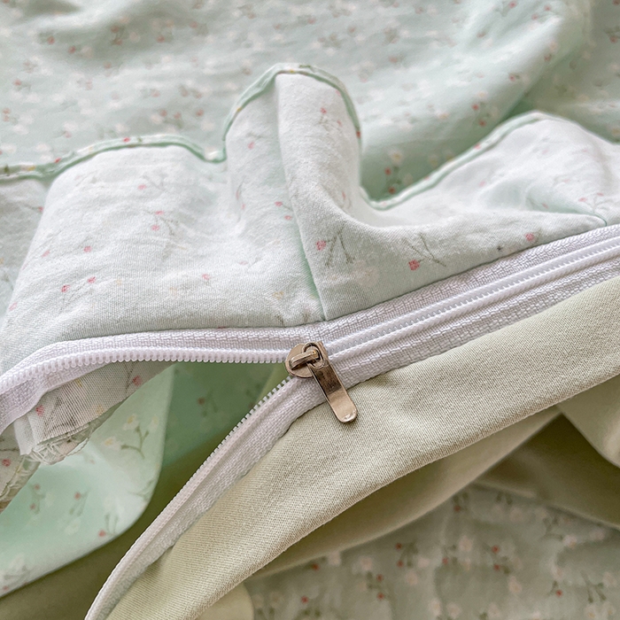 91家纺网 家纺一手货源 找家纺 艺慕家纺 2026新款直播热款古法仿棉水洗棉印花双层蕾丝花边床盖四件套 薄荷绿