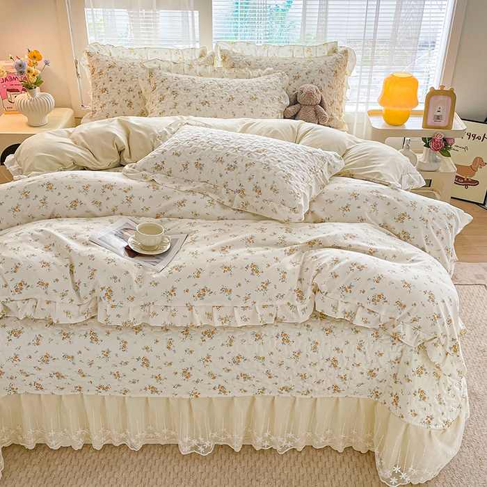 91家纺网 家纺一手货源 找家纺 艺慕家纺 2026新款直播热款古法仿棉水洗棉印花双层蕾丝花边床盖四件套 春日花语