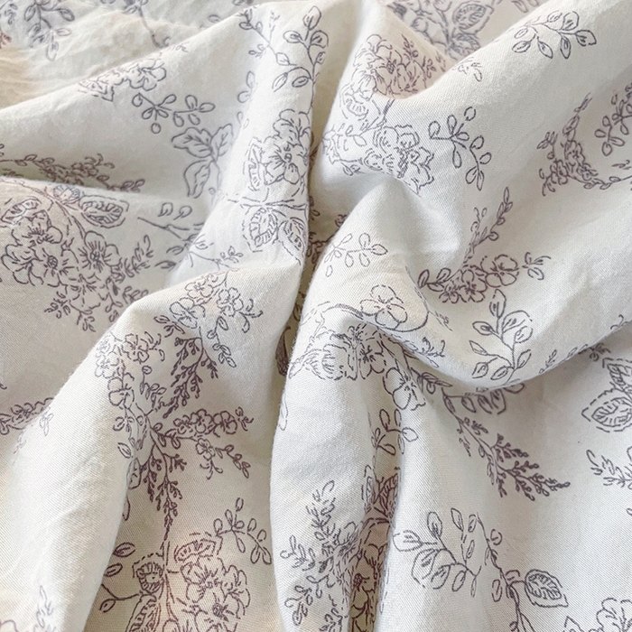 91家纺网 家纺一手货源 找家纺 艺慕家纺 2026新款直播热款古法仿棉水洗棉印花双层蕾丝花边床盖四件套 素影