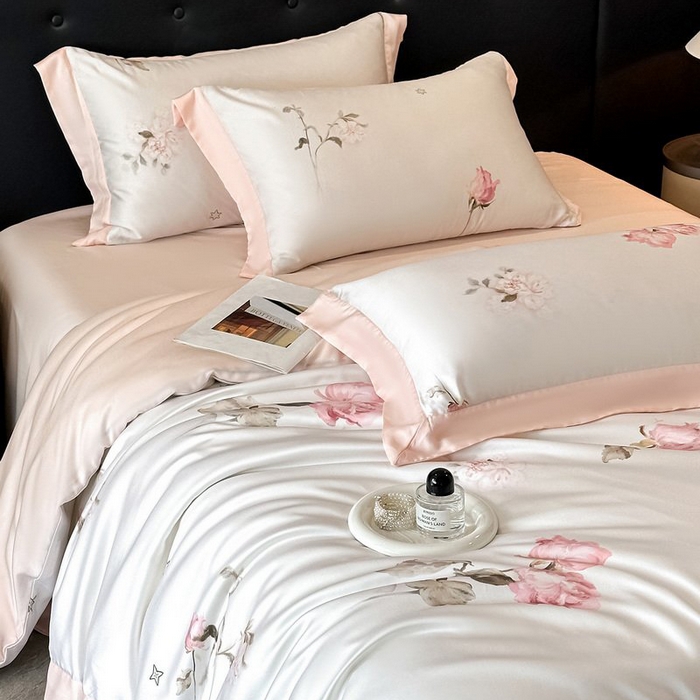 91家纺网 家纺一手货源 找家纺 慕晨 2026新款大宽边高级简奢款凉感天丝莱赛尔数码印花丝滑丝绸四件套直播热款 粉雾