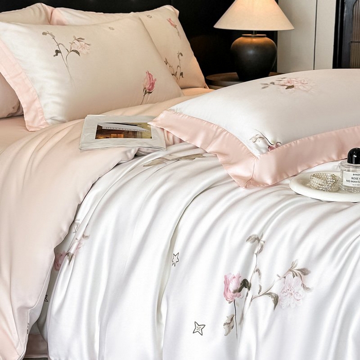 91家纺网 家纺一手货源 找家纺 慕晨 2026新款大宽边高级简奢款凉感天丝莱赛尔数码印花丝滑丝绸四件套直播热款 粉雾