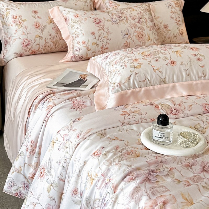 91家纺网 家纺一手货源 找家纺 慕晨 2026新款大宽边天丝莱赛尔数码印花夏被四件套高级简奢款丝滑丝绸直播热款 风栖