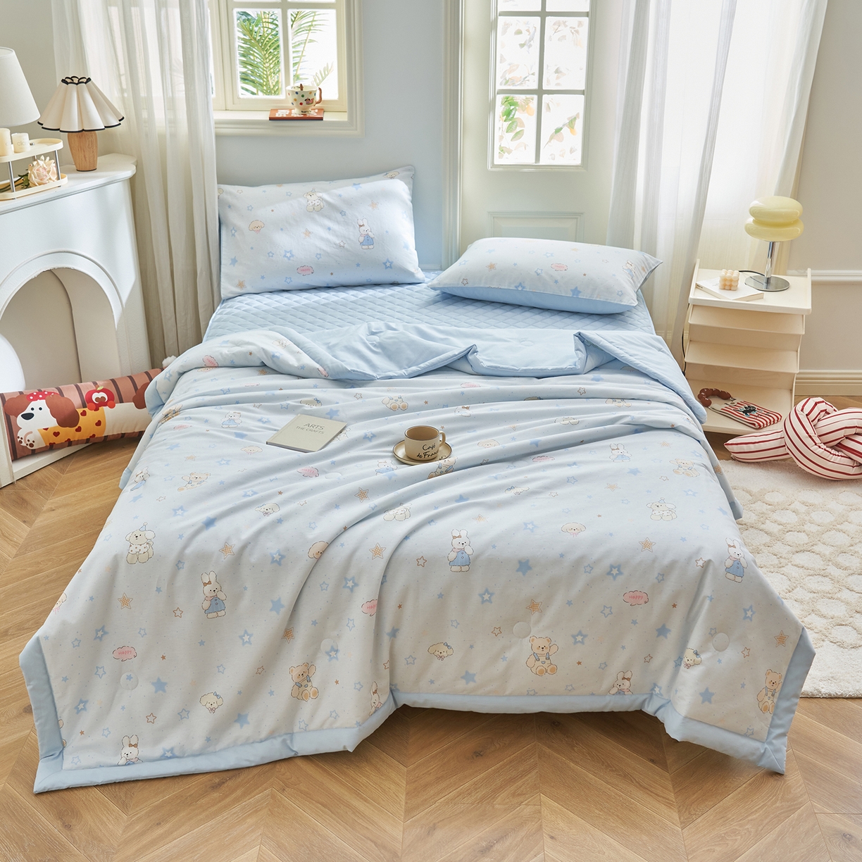 91家纺网 家纺一手货源 找家纺 吾诺家居 吾诺 2026新款 12868全棉印花棉花夏被四件套 全棉夏被四件套新疆棉花被 - 经典系列 蓝星小熊