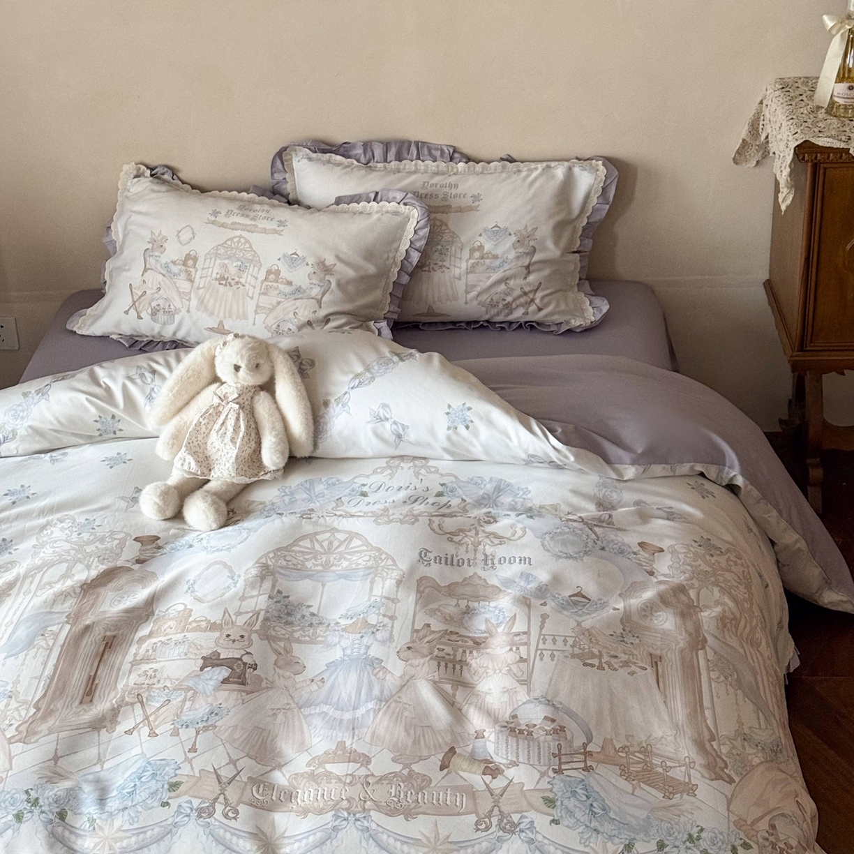 91家纺网 家纺一手货源 找家纺 优然居家纺 2026春夏新款全棉纯棉数码印花四件套-洛丽塔 洛丽塔-兰