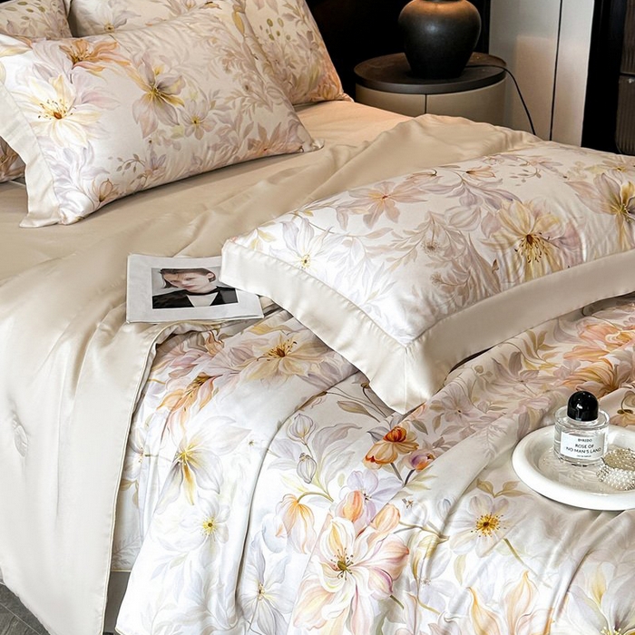 91家纺网 家纺一手货源 找家纺 慕晨 2026新款大宽边天丝莱赛尔数码印花夏被四件套高级简奢款丝滑丝绸直播热款 花吻