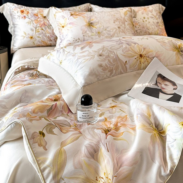 91家纺网 家纺一手货源 找家纺 慕晨 2026新款大宽边天丝莱赛尔数码印花夏被四件套高级简奢款丝滑丝绸直播热款 花吻