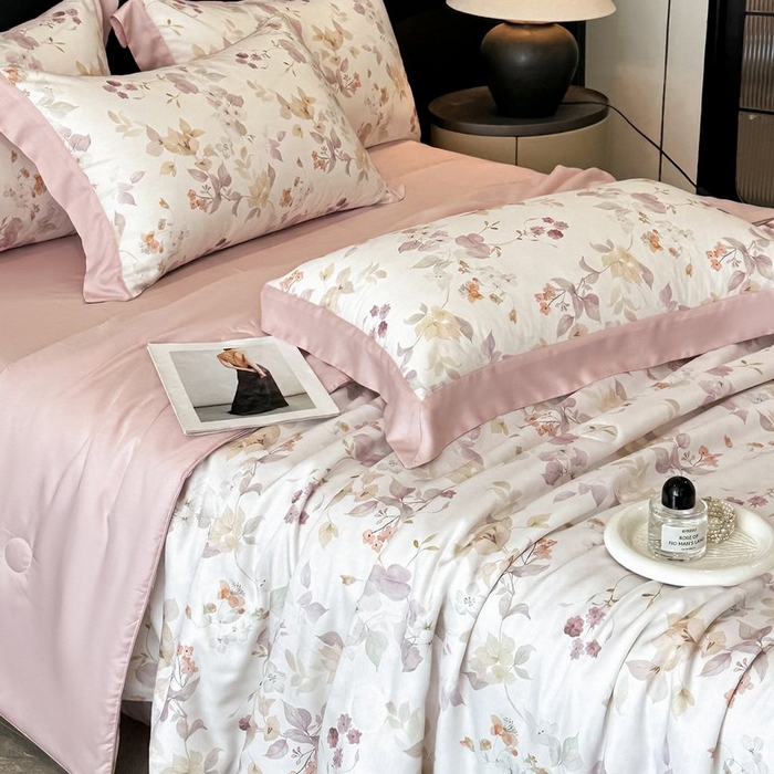 91家纺网 家纺一手货源 找家纺 慕晨 2026新款大宽边天丝莱赛尔数码印花夏被四件套高级简奢款丝滑丝绸直播热款 花颜