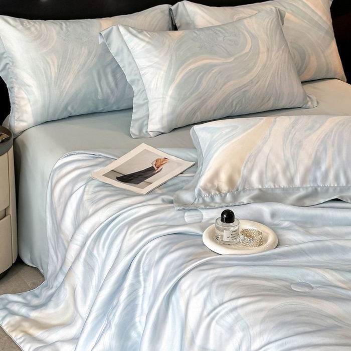 91家纺网 家纺一手货源 找家纺 慕晨 2026新款大宽边天丝莱赛尔数码印花夏被四件套高级简奢款丝滑丝绸直播热款 软烟