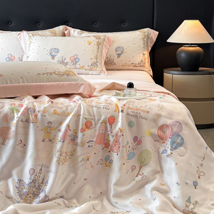 91家纺网 家纺一手货源 找家纺 慕晨 2026新款大宽边天丝莱赛尔数码印花夏被四件套高级简奢款丝滑丝绸直播热款 童梦