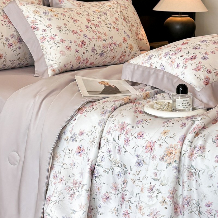 91家纺网 家纺一手货源 找家纺 慕晨 2026新款大宽边天丝莱赛尔数码印花夏被四件套高级简奢款丝滑丝绸直播热款 小樱