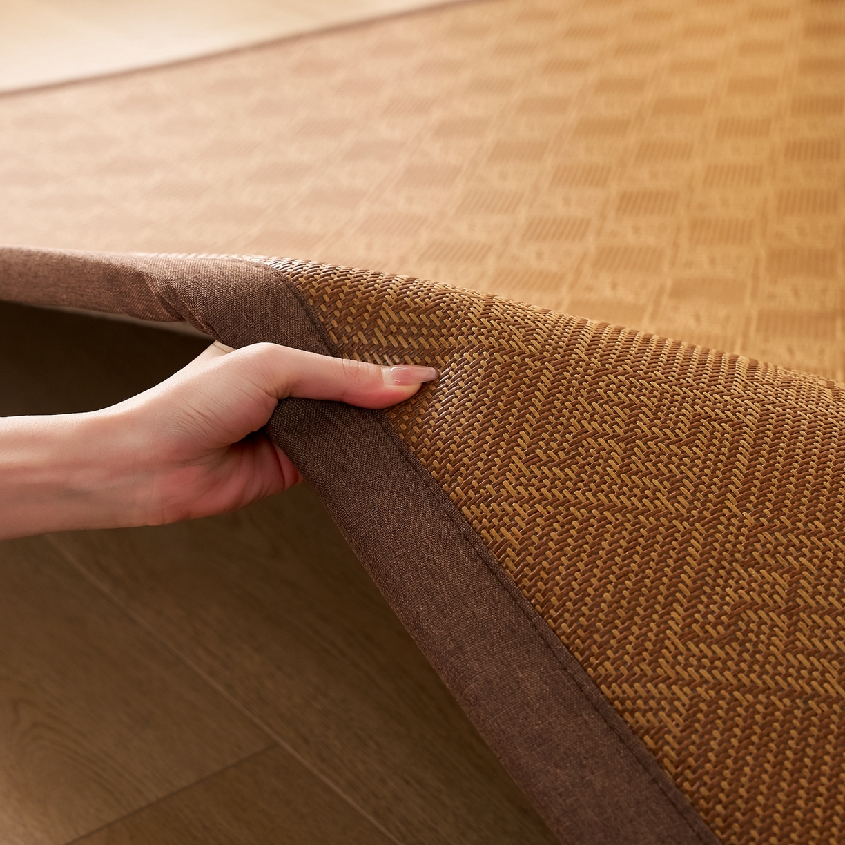 91家纺网 家纺一手货源 找家纺 鹿辉家居（原吉欧力） 2026新款多功能凉感冰藤床垫藤席地垫-地铺席 经典回纹