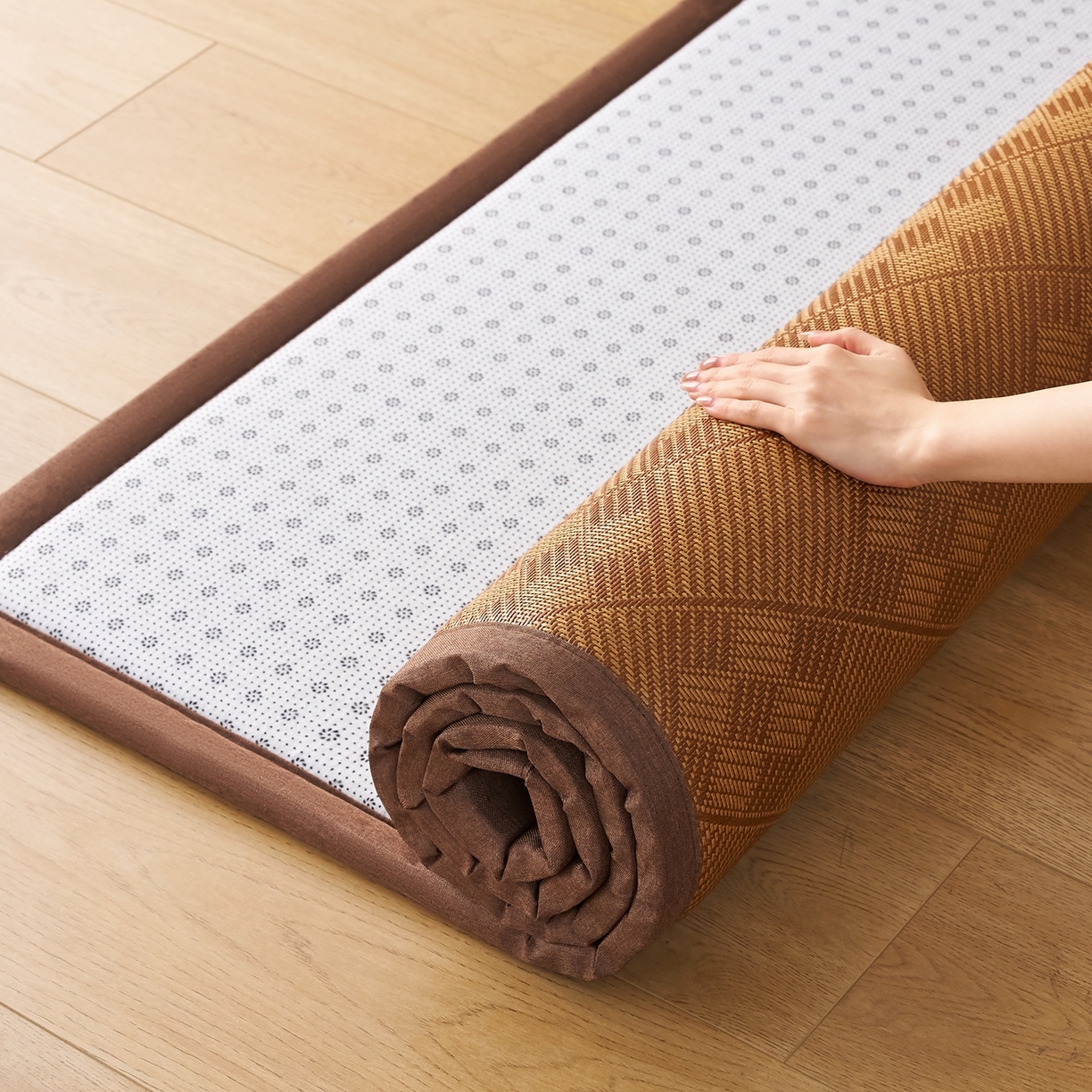 91家纺网 家纺一手货源 找家纺 鹿辉家居（原吉欧力） 2026新款多功能凉感冰藤床垫藤席地垫-地铺席 九宫格