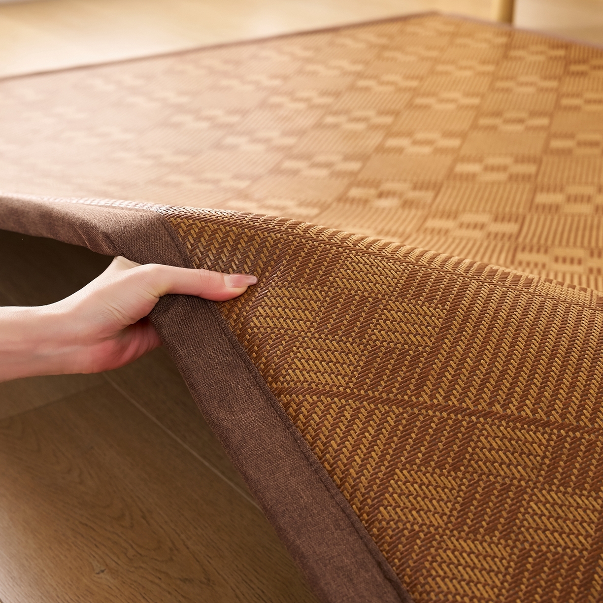 91家纺网 家纺一手货源 找家纺 鹿辉家居（原吉欧力） 2026新款多功能凉感冰藤床垫藤席地垫-地铺席 九宫格