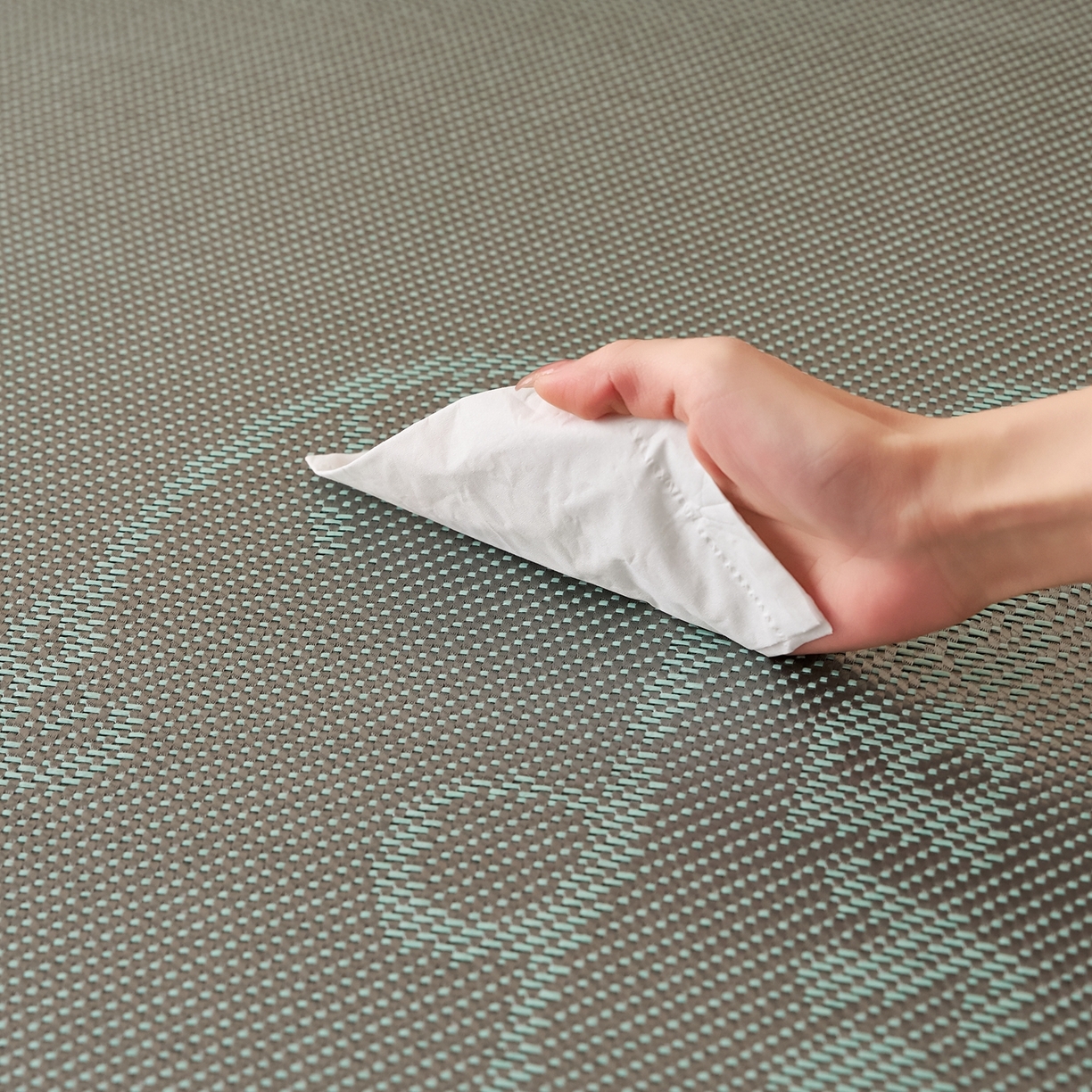 91家纺网 家纺一手货源 找家纺 鹿辉家居（原吉欧力） 2026新款多功能凉感冰藤床垫藤席地垫-地铺席 卡皮巴拉灰