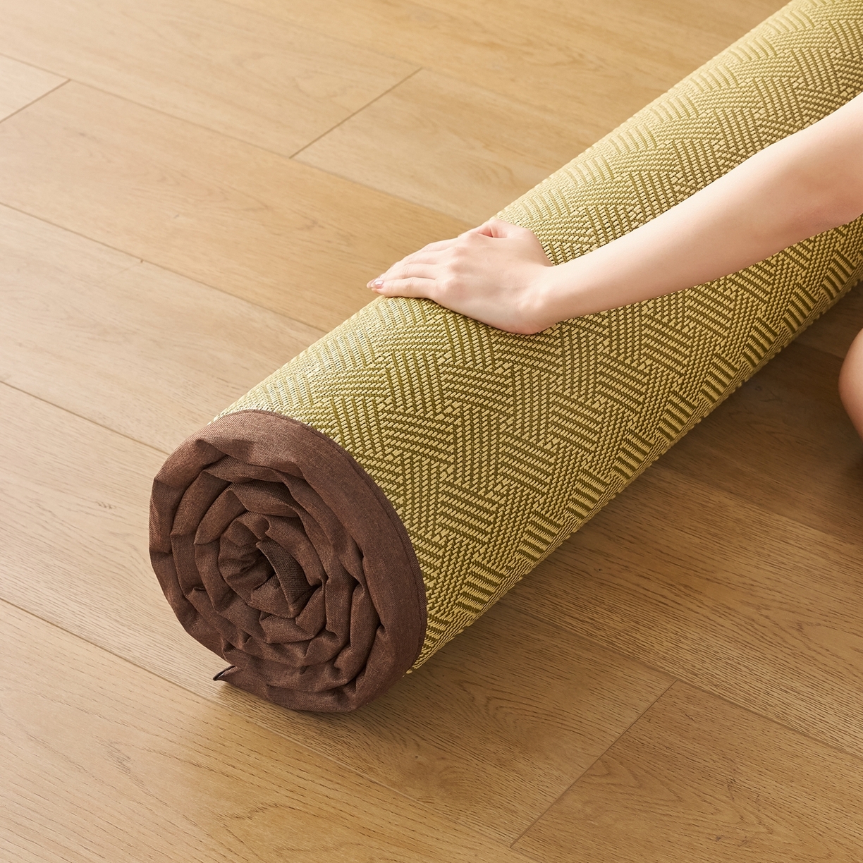 91家纺网 家纺一手货源 找家纺 鹿辉家居（原吉欧力） 2026新款多功能凉感冰藤床垫藤席地垫-地铺席 饼干花绿