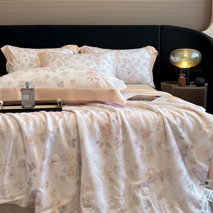 91家纺网 家纺一手货源 找家纺 慕晨 2026新款大宽边天丝莱赛尔数码印花夏被四件套高级简奢款丝滑丝绸直播热款 念池-粉