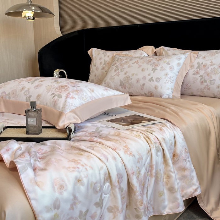 91家纺网 家纺一手货源 找家纺 慕晨 2026新款大宽边天丝莱赛尔数码印花夏被四件套高级简奢款丝滑丝绸直播热款 念池-粉