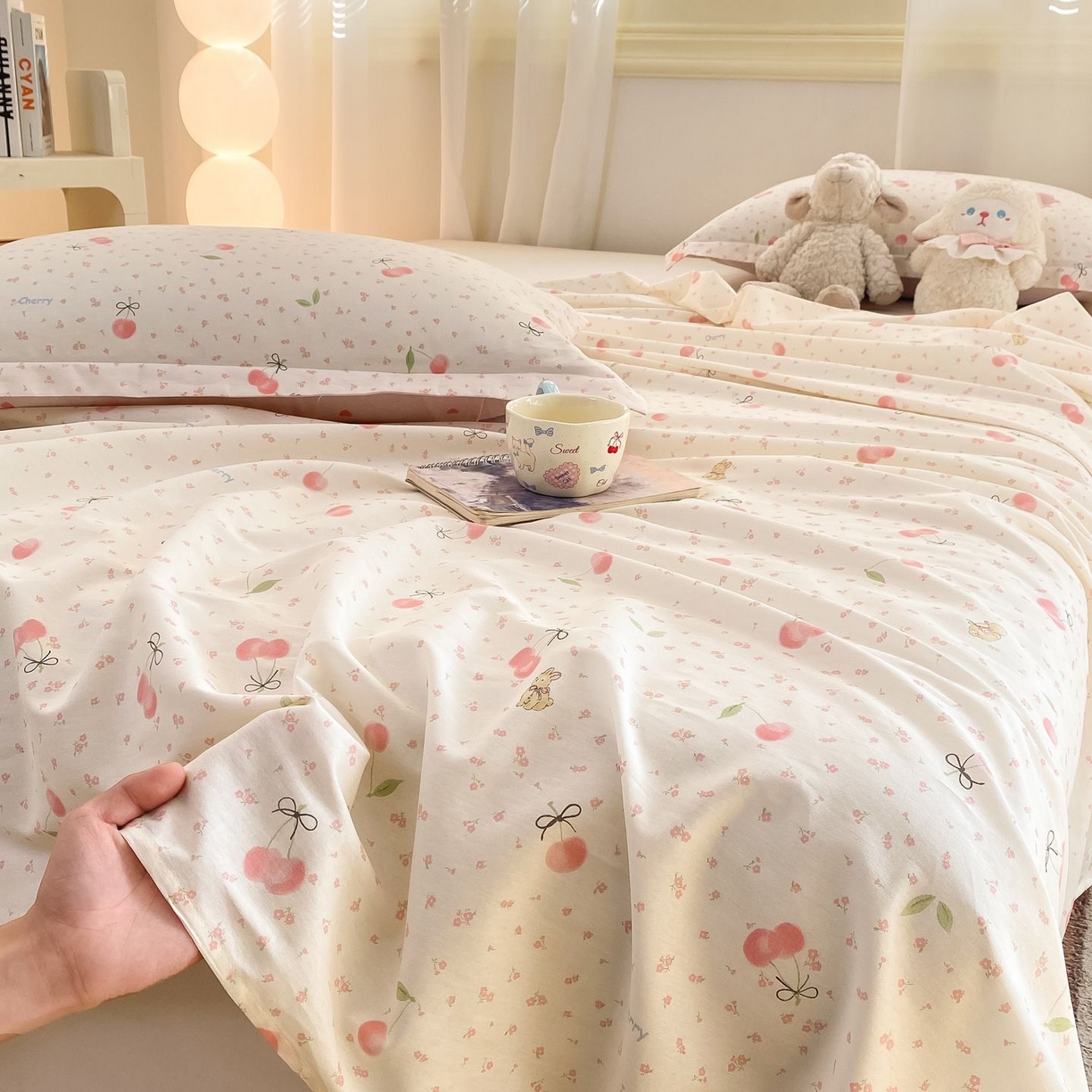 91家纺网 家纺一手货源 找家纺 女子家纺 2026新款全棉印花小清新系列-单床单 樱桃甜宠
