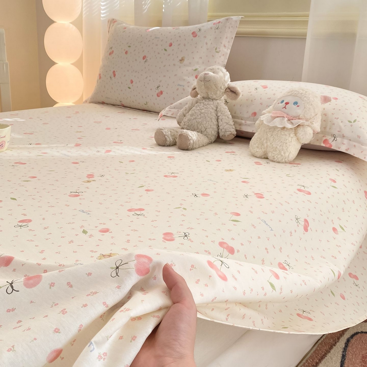 91家纺网 家纺一手货源 找家纺 女子家纺 2026新款全棉印花小清新系列-单床单 樱桃甜宠
