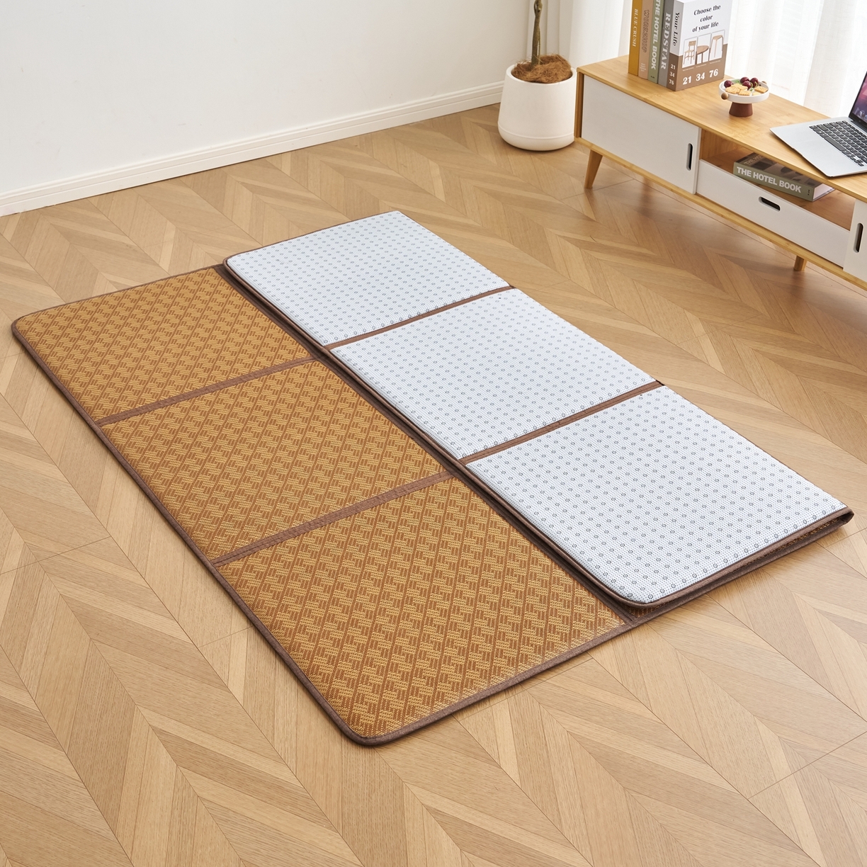 91家纺网 家纺一手货源 找家纺 鹿辉家居（原吉欧力） 2026新款多功能凉感冰藤床垫藤席地垫-九宫格 节节高