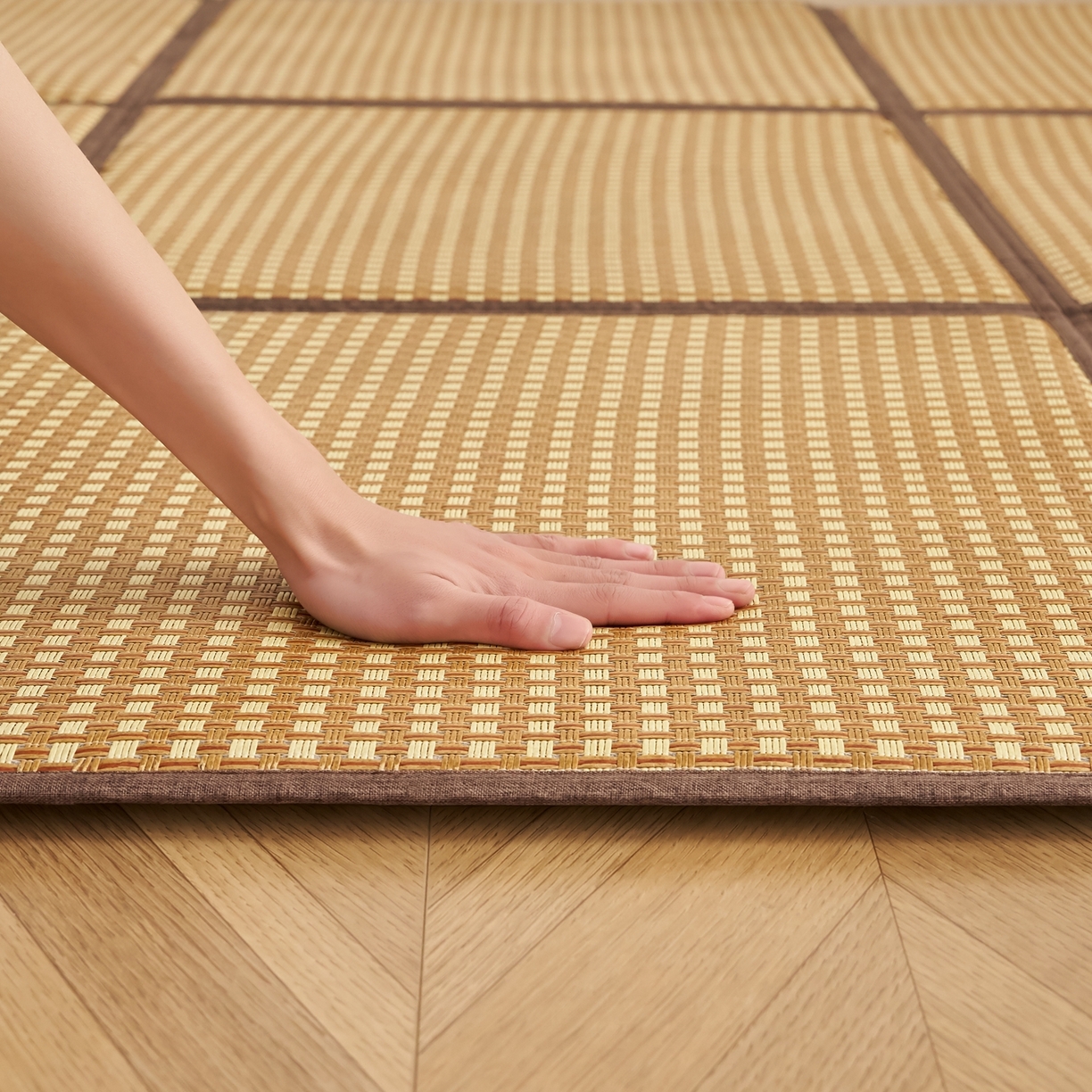 91家纺网 家纺一手货源 找家纺 鹿辉家居（原吉欧力） 2026新款多功能凉感冰藤床垫藤席地垫-九宫格 经典小方格