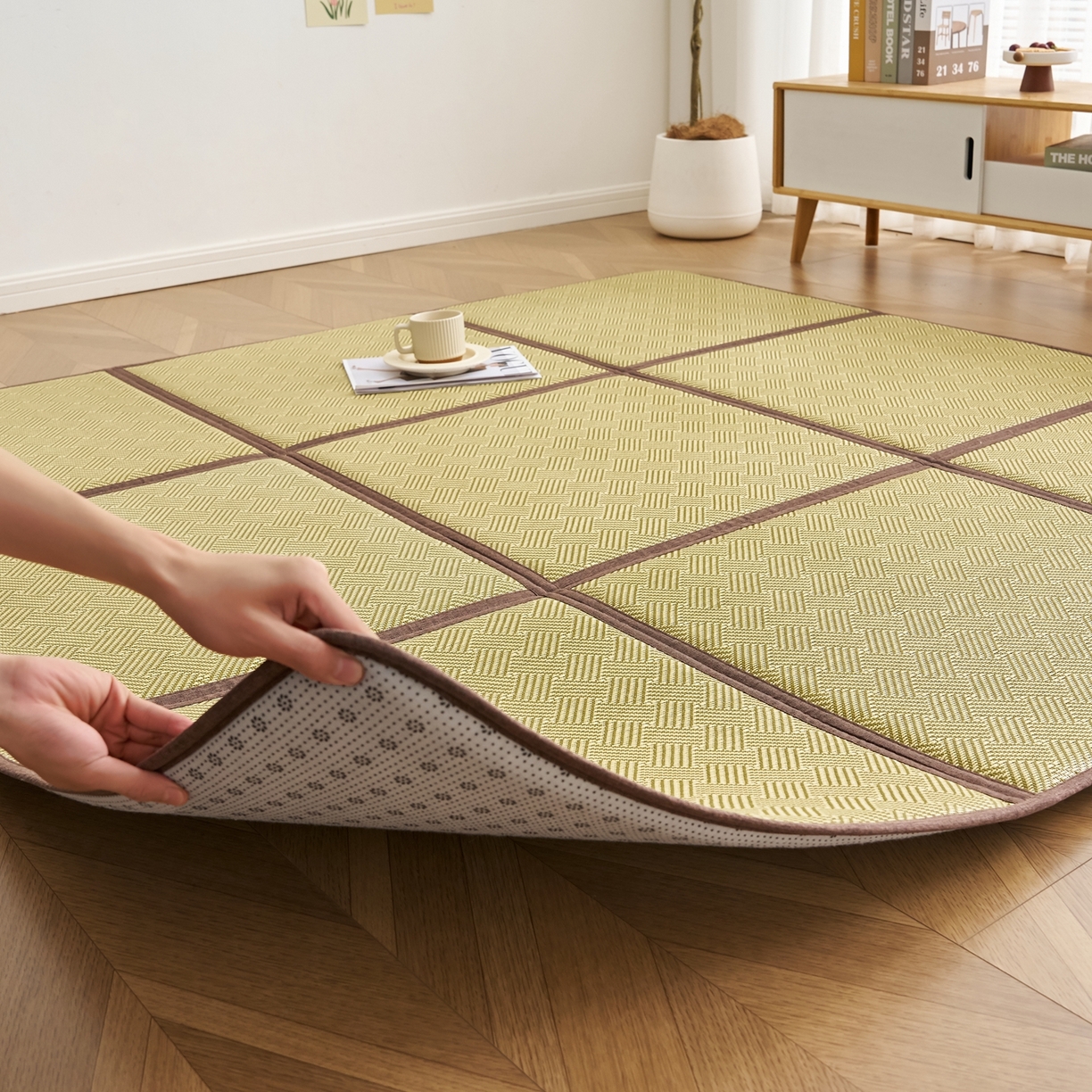 91家纺网 家纺一手货源 找家纺 鹿辉家居（原吉欧力） 2026新款多功能凉感冰藤床垫藤席地垫-九宫格 饼干花绿