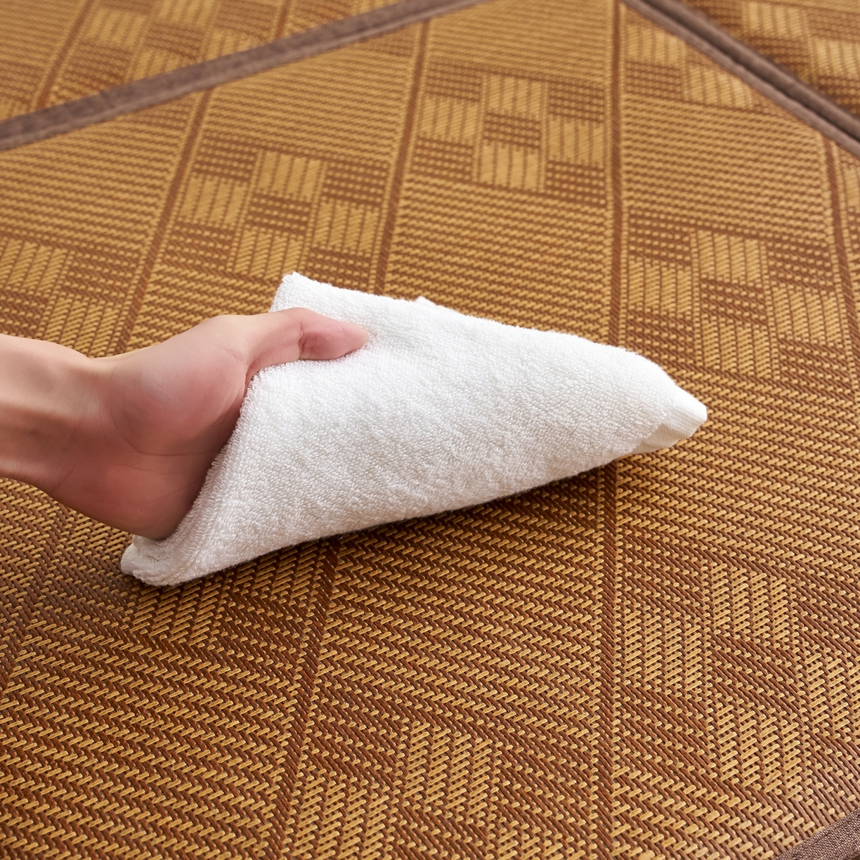 91家纺网 家纺一手货源 找家纺 鹿辉家居（原吉欧力） 2026新款多功能凉感冰藤床垫藤席地垫-九宫格 九宫格