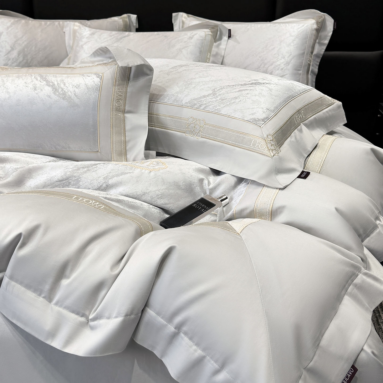 91家纺网 家纺一手货源 找家纺 （总）2025婚庆A类全棉四件套纯棉被套重工刺绣简约红色床单长绒棉结婚爆款床上用品