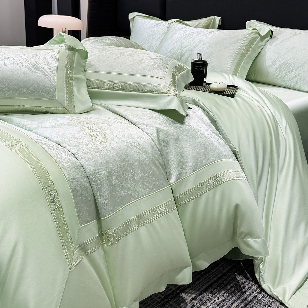 91家纺网 家纺一手货源 找家纺 爱妮菲家纺 2026春夏新品高端A类贡缎提花长绒棉纯棉四件套100全棉提花被套床单床笠高级感床上用品-慕笙 慕笙-浅松绿