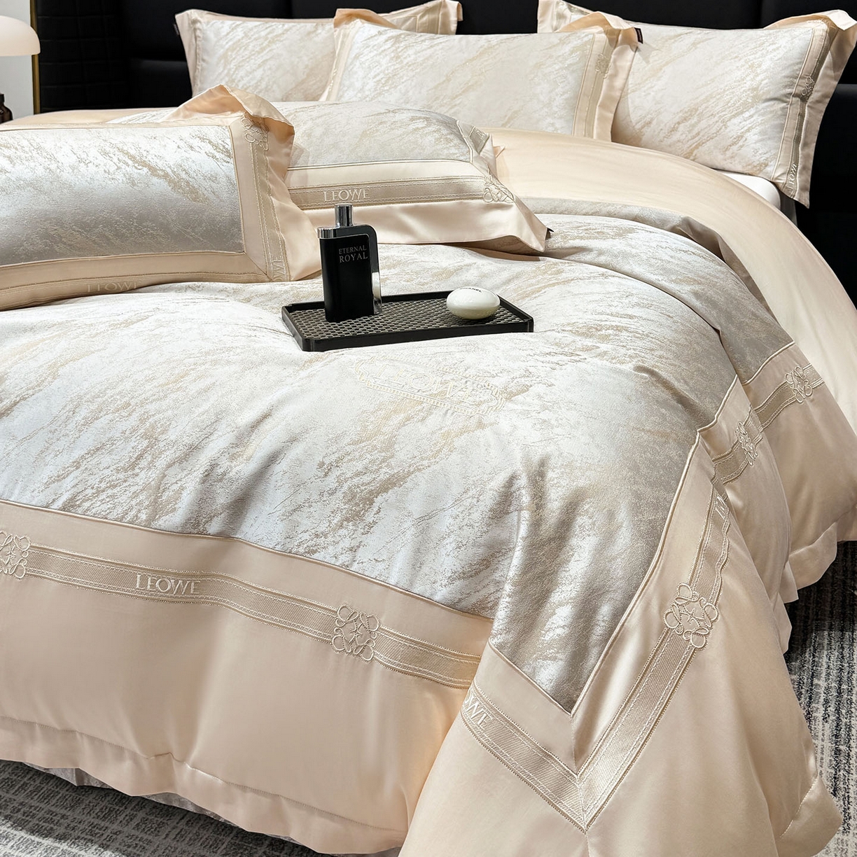 91家纺网 家纺一手货源 找家纺 爱妮菲家纺 2026春夏新品高端A类贡缎提花长绒棉纯棉四件套100全棉提花被套床单床笠高级感床上用品-慕笙 慕笙-疏影金