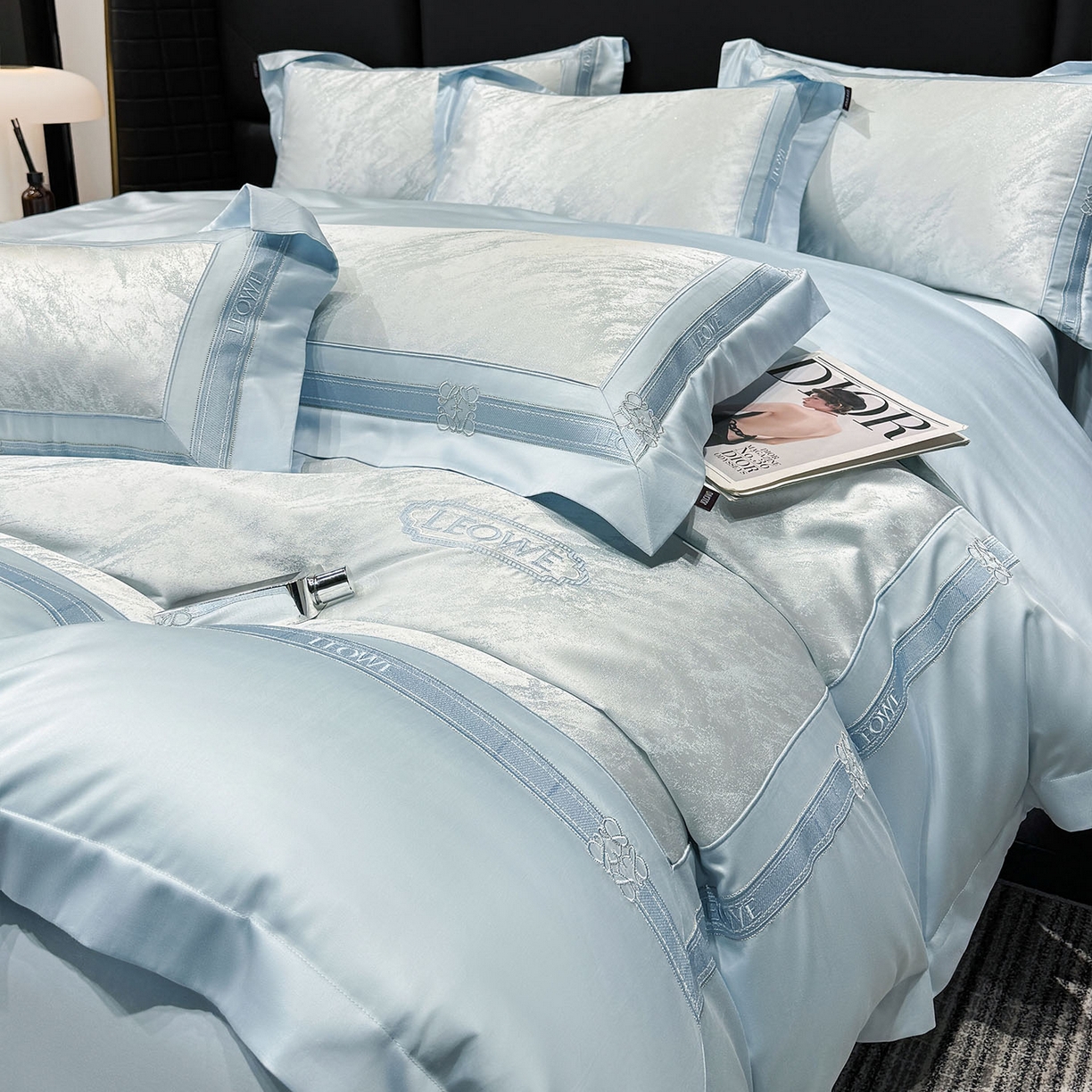 91家纺网 家纺一手货源 找家纺 乔利卡沃 2026春夏新品高端A类贡缎提花长绒棉纯棉四件套100全棉提花被套床单床笠高级感床上用品-慕笙 慕笙-柔雾蓝