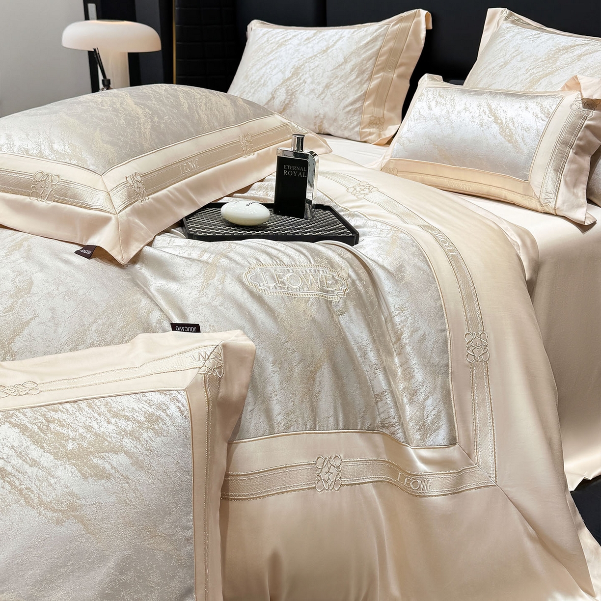 91家纺网 家纺一手货源 找家纺 乔利卡沃 2026春夏新品高端A类贡缎提花长绒棉纯棉四件套100全棉提花被套床单床笠高级感床上用品-慕笙 慕笙-疏影金