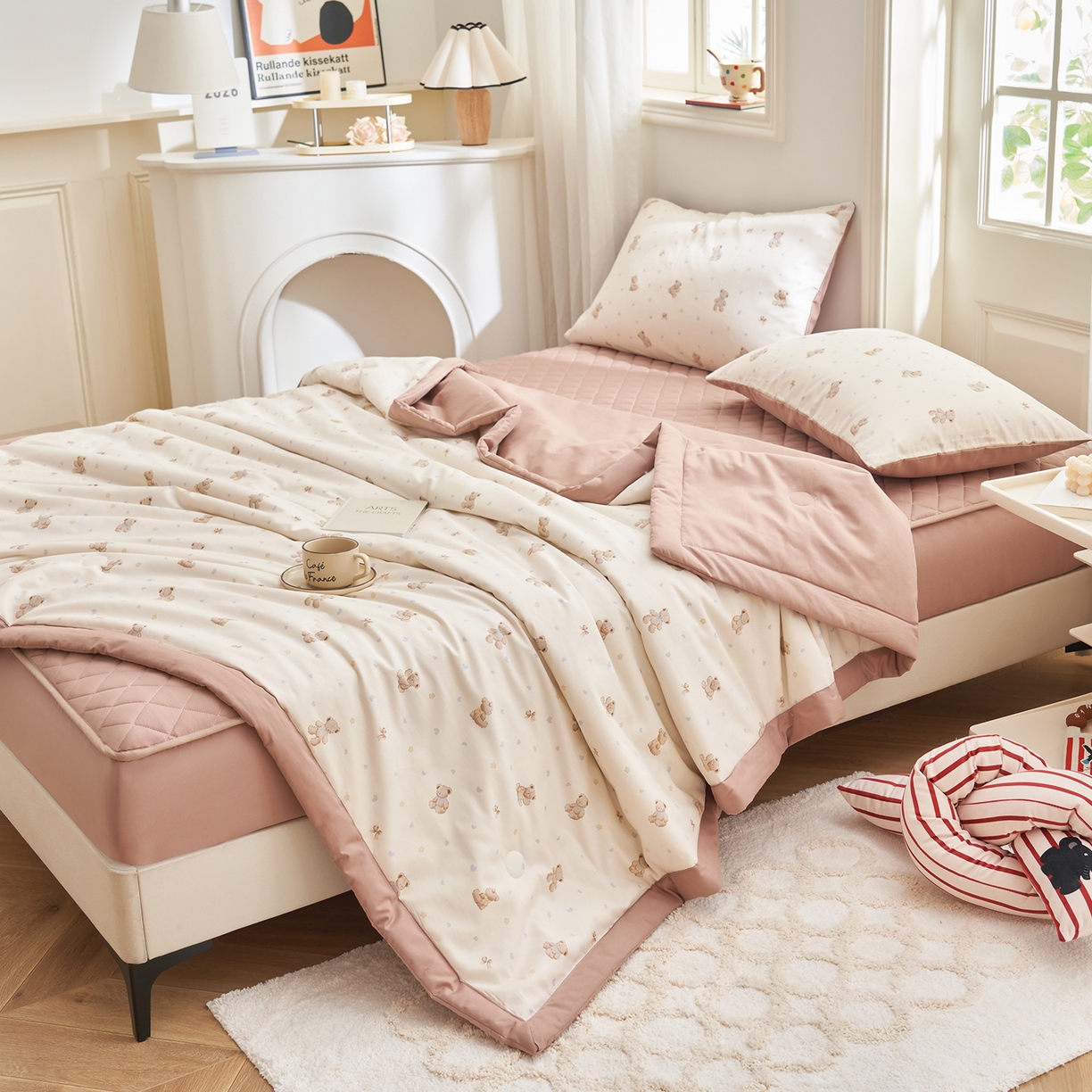 91家纺网 家纺一手货源 找家纺 吾诺家居 吾诺 2026新款 12868全棉印花棉花夏被四件套 全棉夏被四件套新疆棉花被 - 经典系列 奶棕小熊