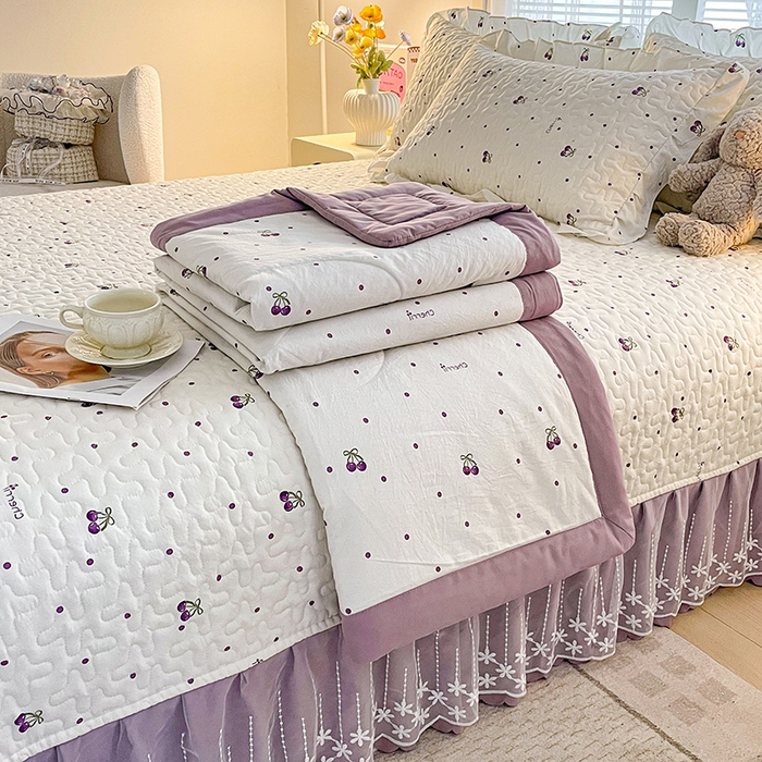 91家纺网 家纺一手货源 找家纺 艺慕家纺 2026新款夏被四件套 紫色樱桃