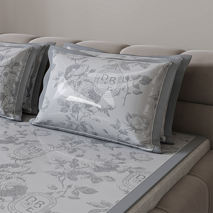 91家纺网 家纺一手货源 找家纺 小牛席业 2026春夏新款【建模风格】双PE高凉感-盛世蔷薇凉感冰丝席 盛世蔷薇-灰色